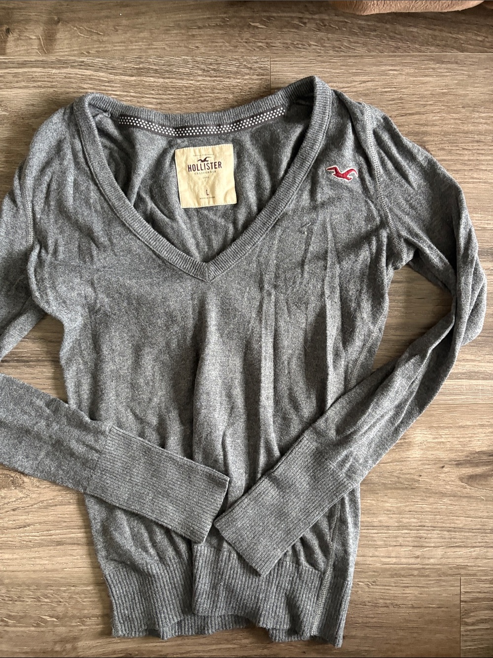 Hollister Women's Heather Gray V-Neck Pullover Sweater with Red Logo